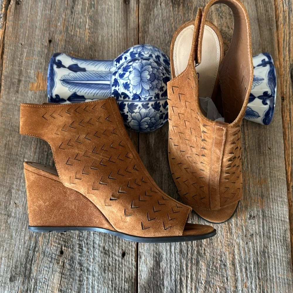 Via Spiga Leatrice Suede Wedge Sandals Size 7.5M